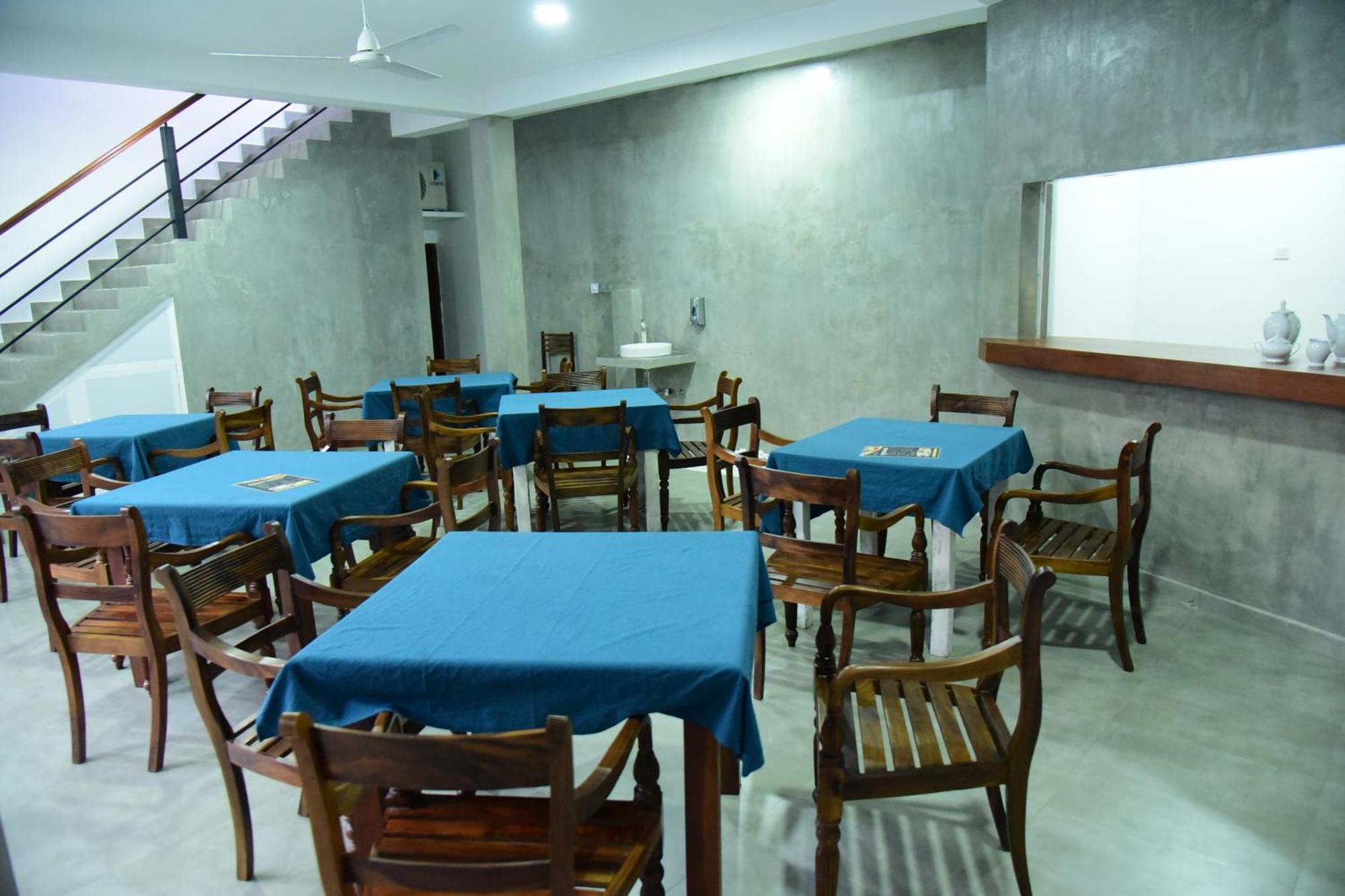 Di Sicuro Tourist Inn Hikkaduwa Exterior photo