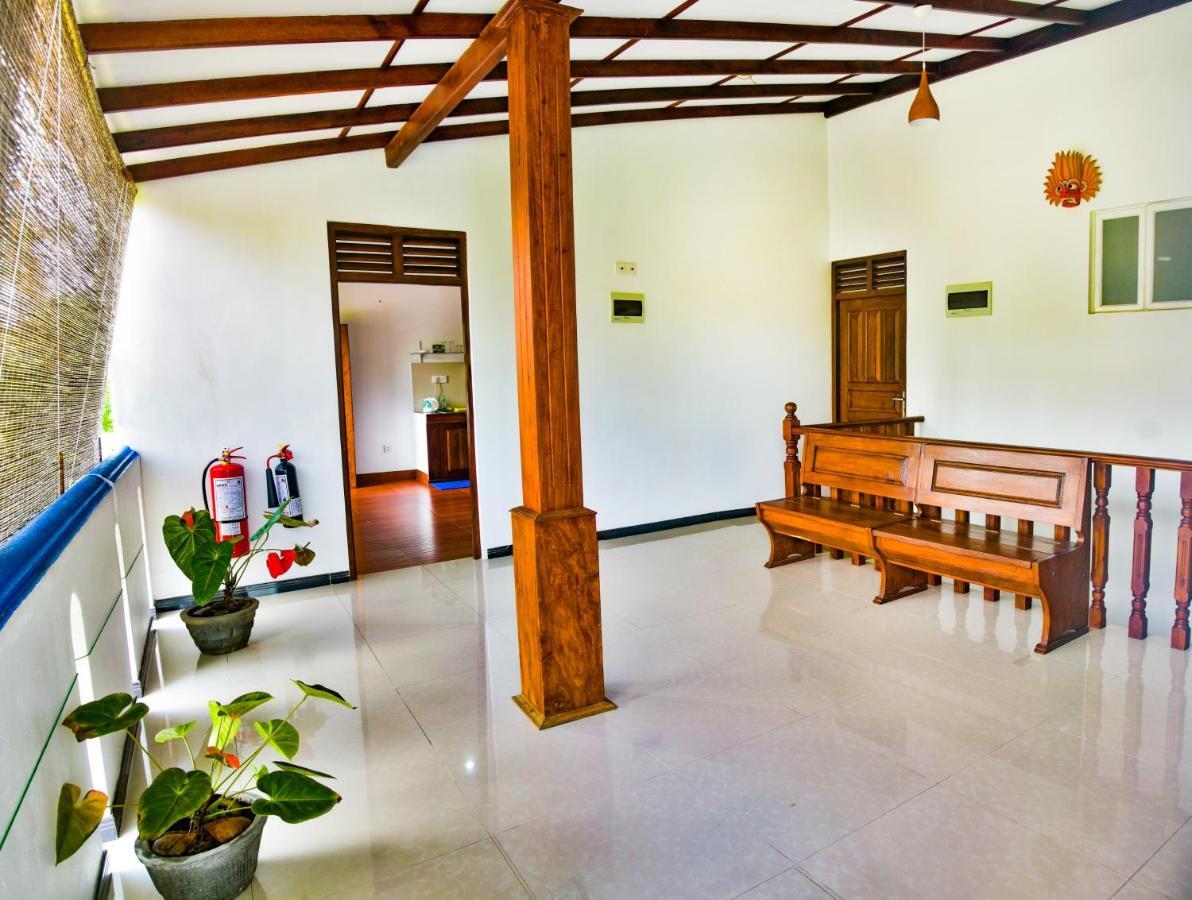 Di Sicuro Tourist Inn Hikkaduwa Exterior photo